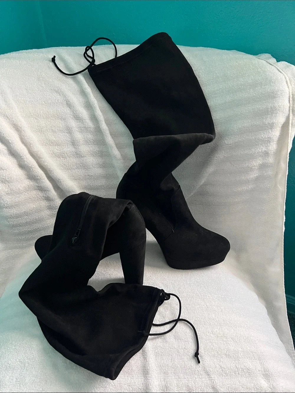 Shoe Dazzle Black Suede Over-the-Knee Heeled Boots with Tie Size 10